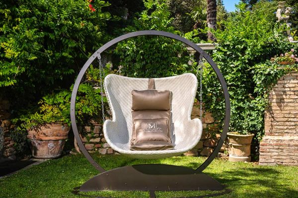 DFN-luxury-outudoor-furniture-aldebaran-resin-swing-chair-front
